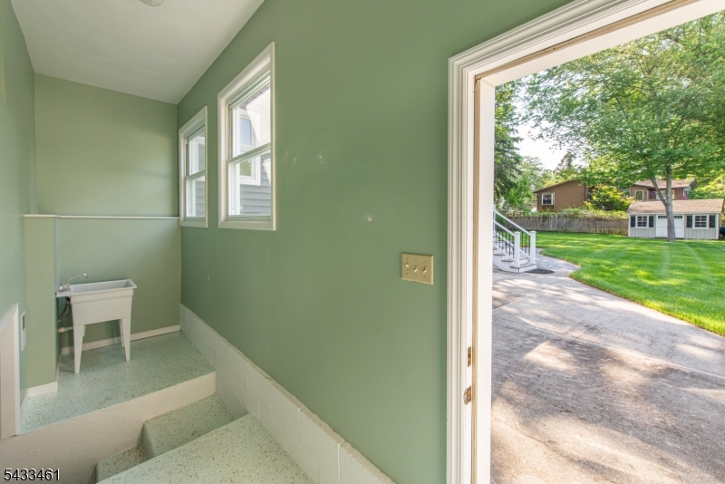 77 Rockwood Road Florham Park, NJ 07932 - Photo 41 of 47