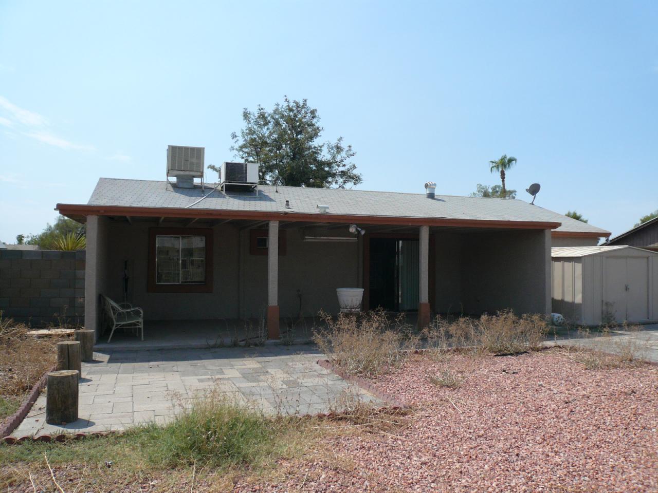 7340 West Monte Vista Road Phoenix, AZ 85035 - Photo 8 of 11 COVERED PATIO