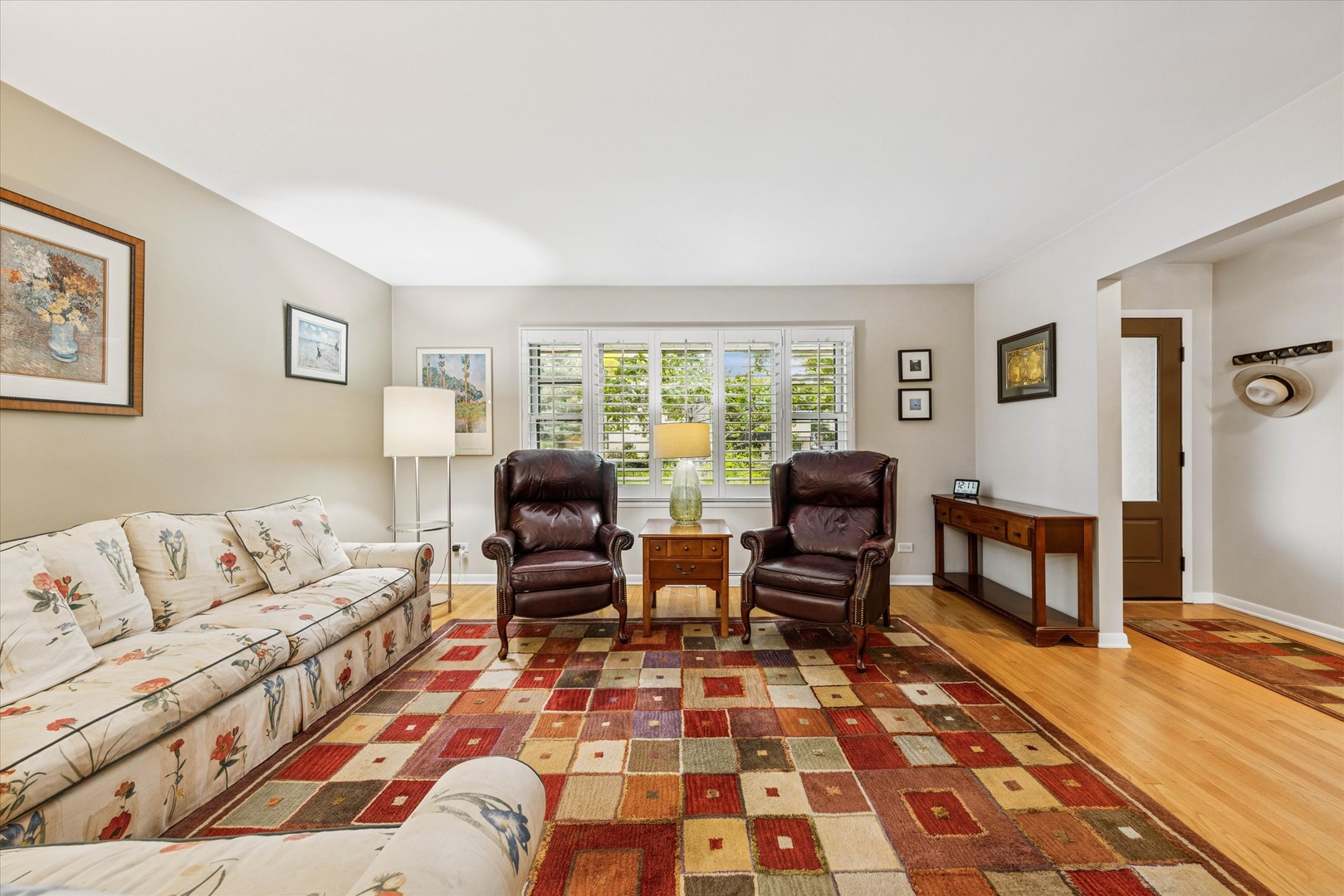 465 East Hillside Road Naperville, IL 60540 - Photo 6 of 23 a living room with furniture and a rug