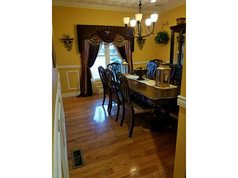 110 Scenic Way Exeter, RI 02822 - Photo 4 of 20 Dining Room.