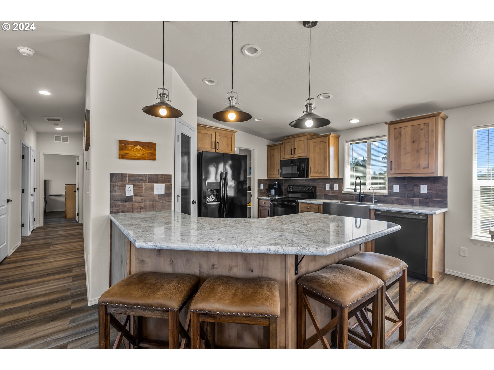 6055 Southwest Cougar Road Terrebonne, OR 97760 - Photo 8 of 26 Gallery Image 8