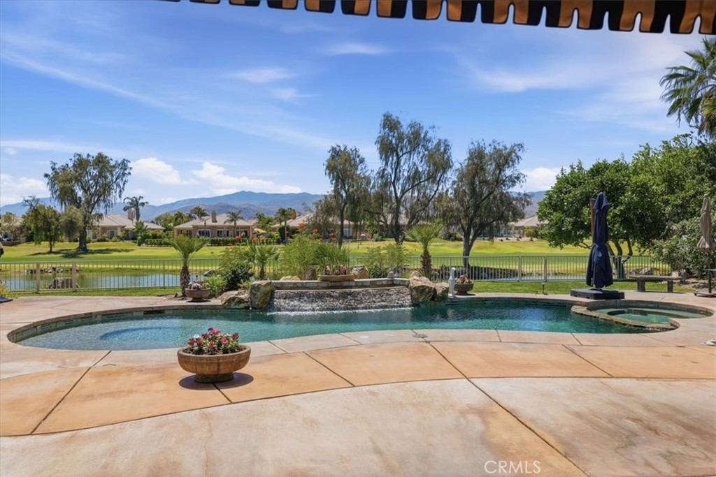 20 Vista Encantada Rancho Mirage, CA 92270 - Photo 25 of 35