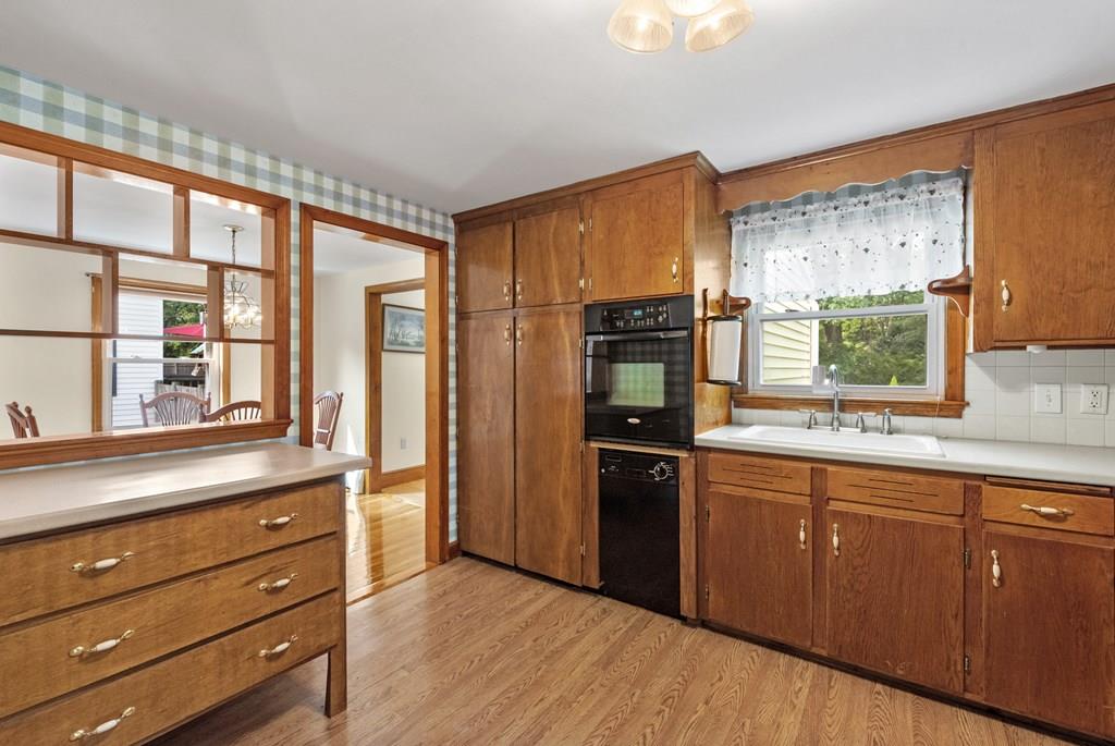 9 Farm Street Wakefield, MA 01880 - Photo 13 of 26