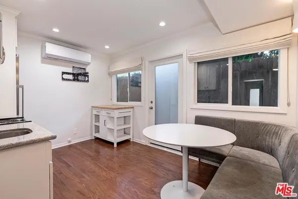 $2,975 | 609 North Doheny Drive, Unit D, Beverly Hills, CA 90210