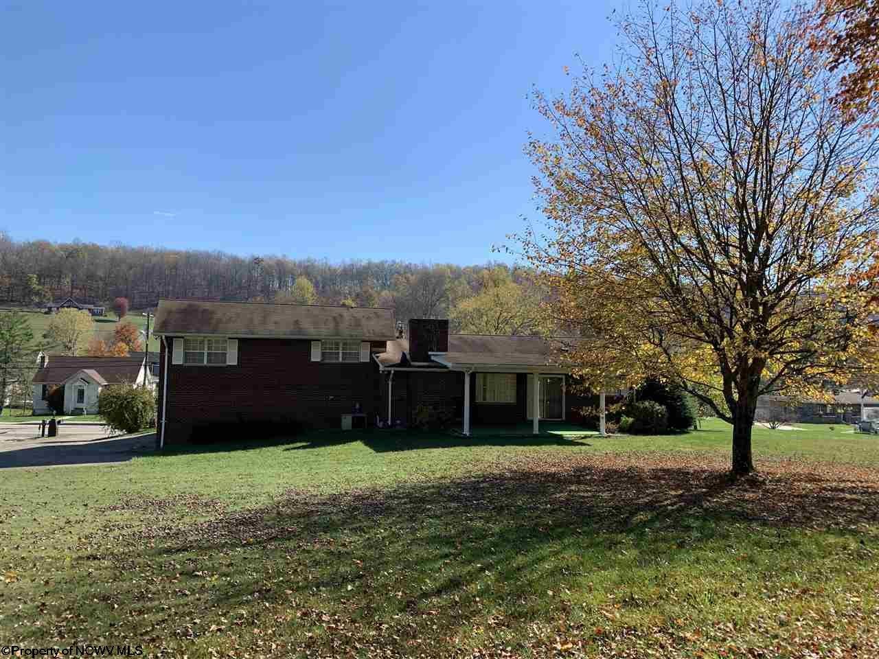1806 Pleasant Valley Road Fairmont, WV 26554 - Photo 2 of 5 Gallery Image 2