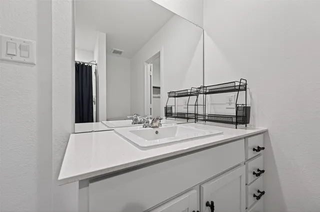 $2,200 | 28923 Great Cyn Drive, Hockley, TX 77447