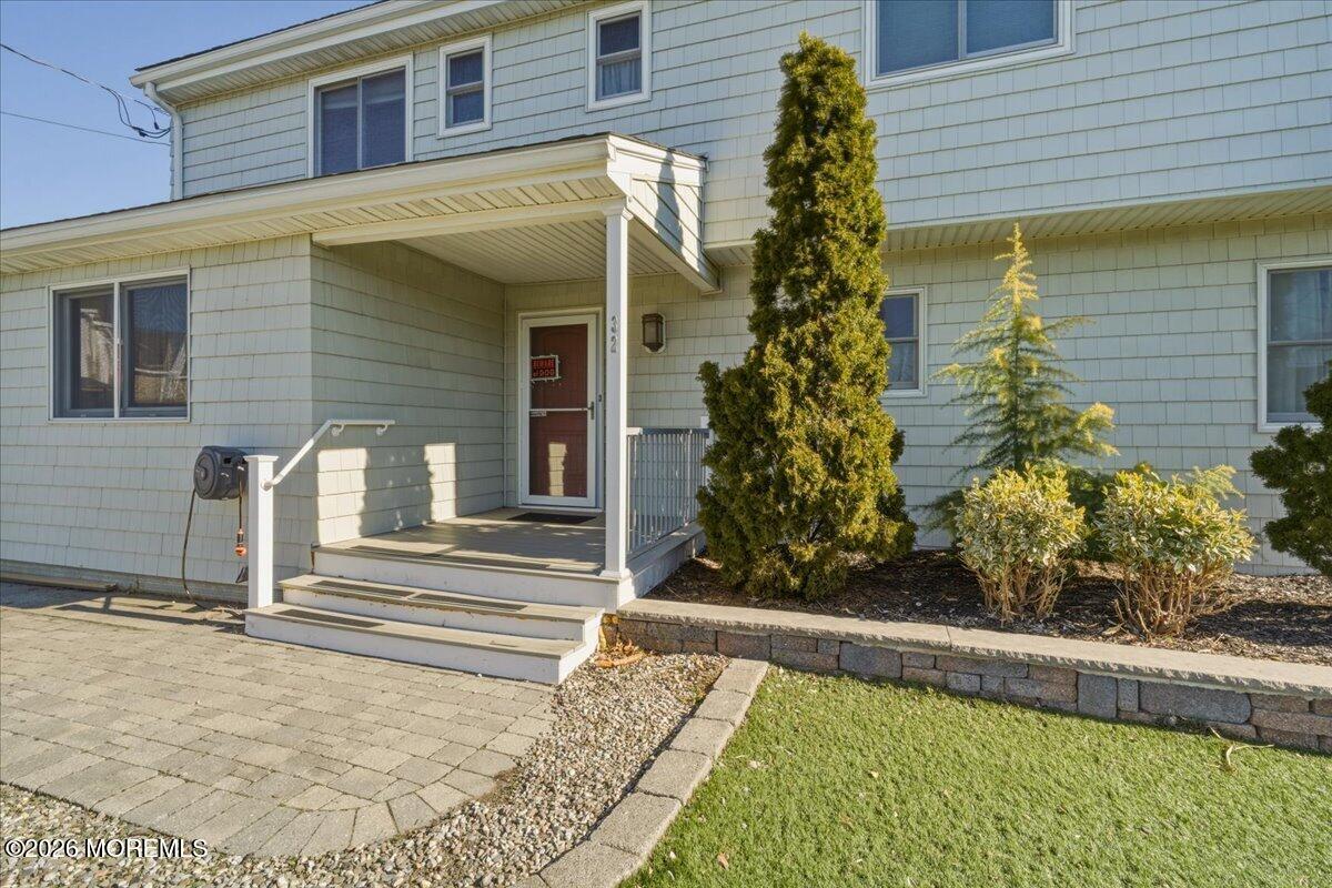 32 Cove Road West Bayville, NJ 08721 - Photo 6 of 66 05-32 Cove Rd5