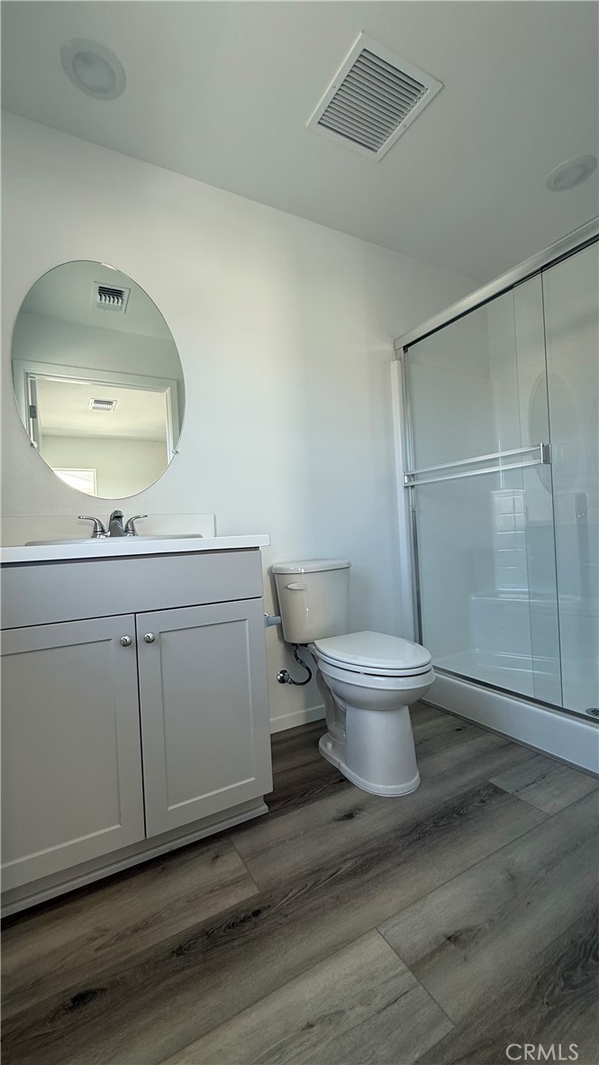 484 Live Oak Road Lompoc, CA 93436 - Photo 15 of 20 Primary Shower