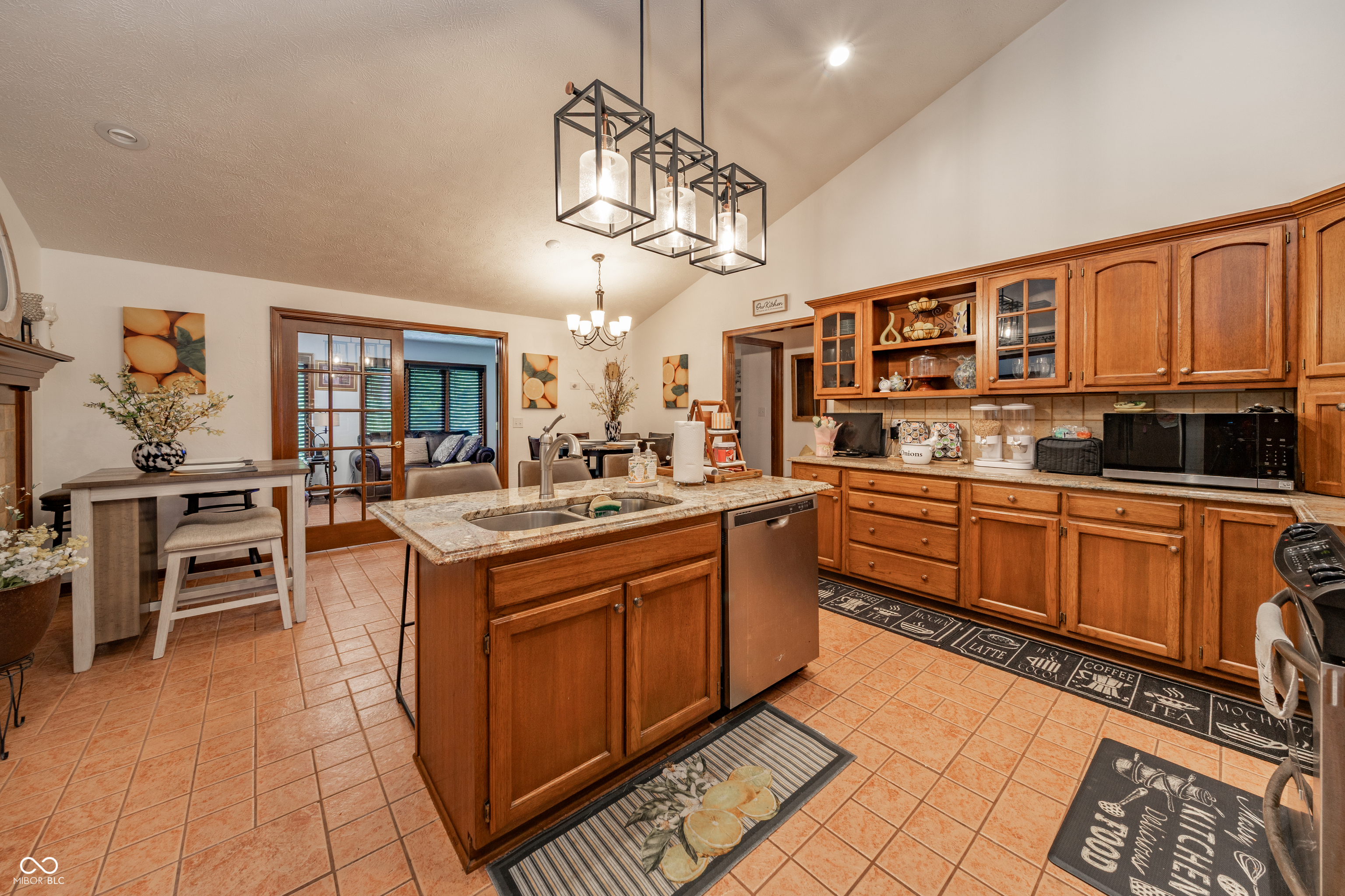 1517 Cherry Tree Road Avon, IN 46123 - Photo 13 of 54