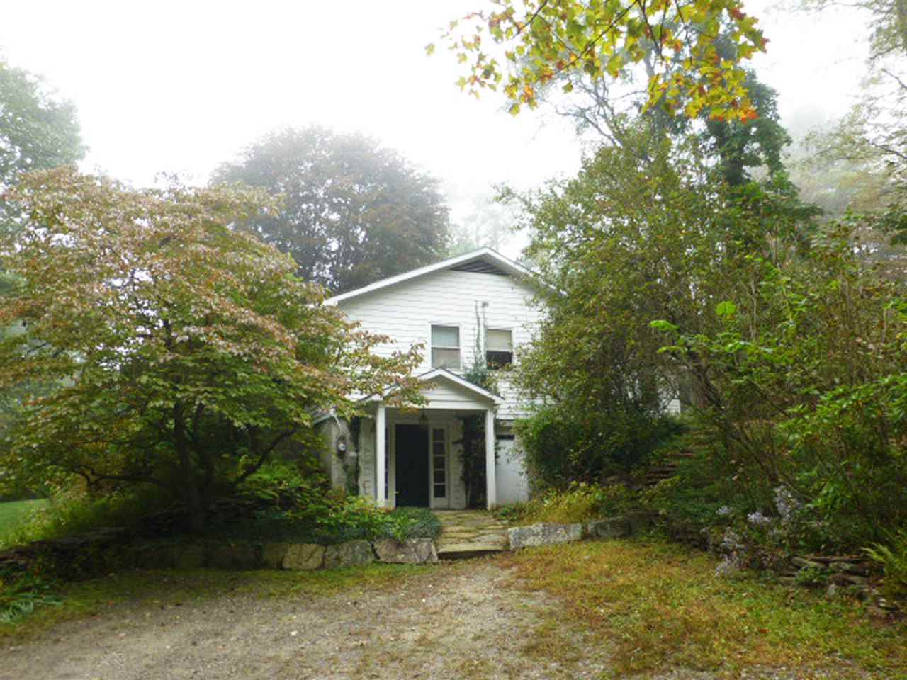 114 Signal Pine Road Putney, VT 05346 - Photo 2 of 23