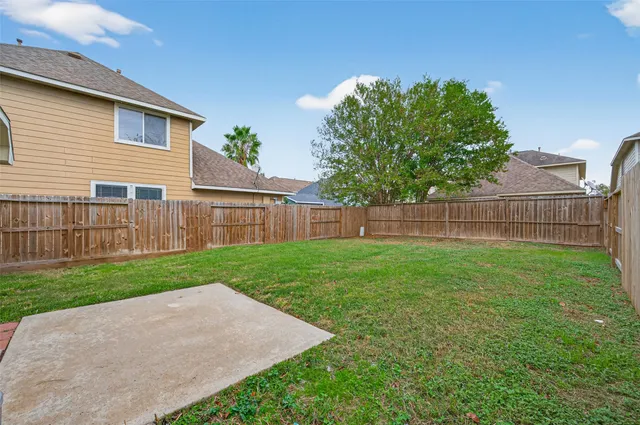 $1,900 | 10826 Aly Trace Court, Houston, TX 77064
