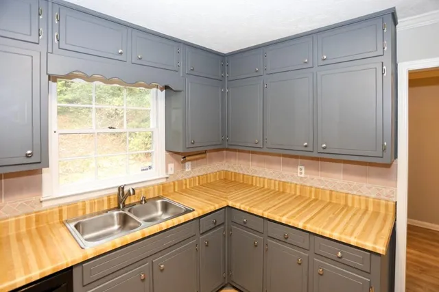 $274,900 | 6504 Swift Creek Drive, Lithonia, GA 30058