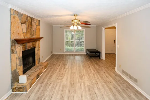 $274,900 | 6504 Swift Creek Drive, Lithonia, GA 30058