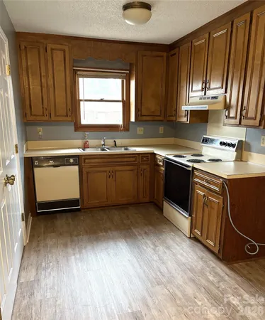 $184,900 | 605 8th Avenue Southwest, Unit C1, Conover, NC 28613