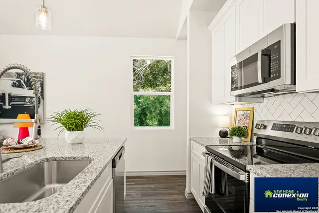 $328,990 | 310 West Evergreen Street, Unit 113, San Antonio, TX 78212