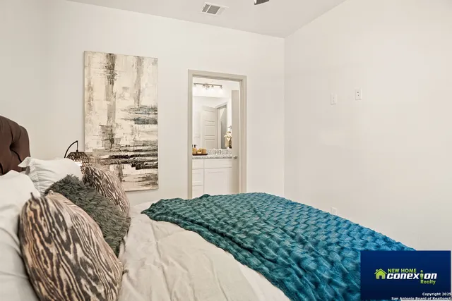 $328,990 | 310 West Evergreen Street, Unit 113, San Antonio, TX 78212