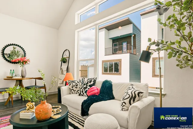 $328,990 | 310 West Evergreen Street, Unit 113, San Antonio, TX 78212