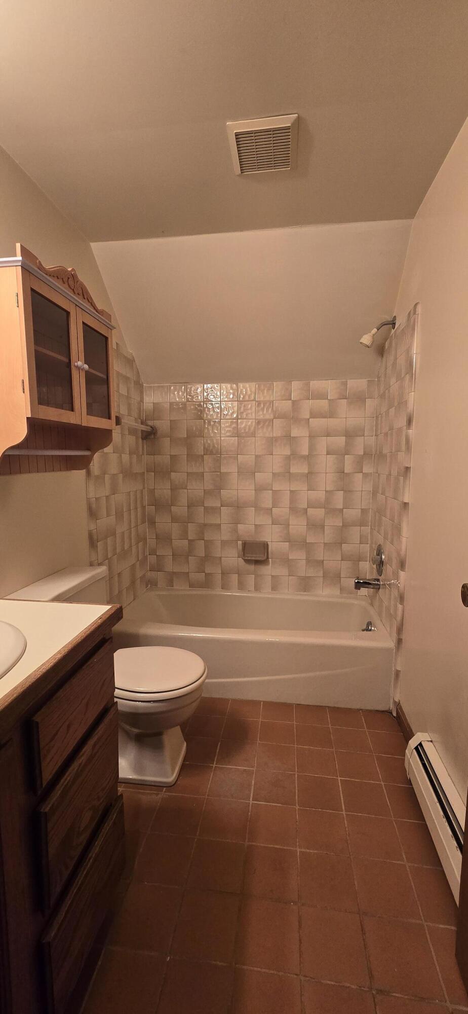 15460 Kelly Street Spring Lake, MI 49456 - Photo 28 of 44 loft bathroom