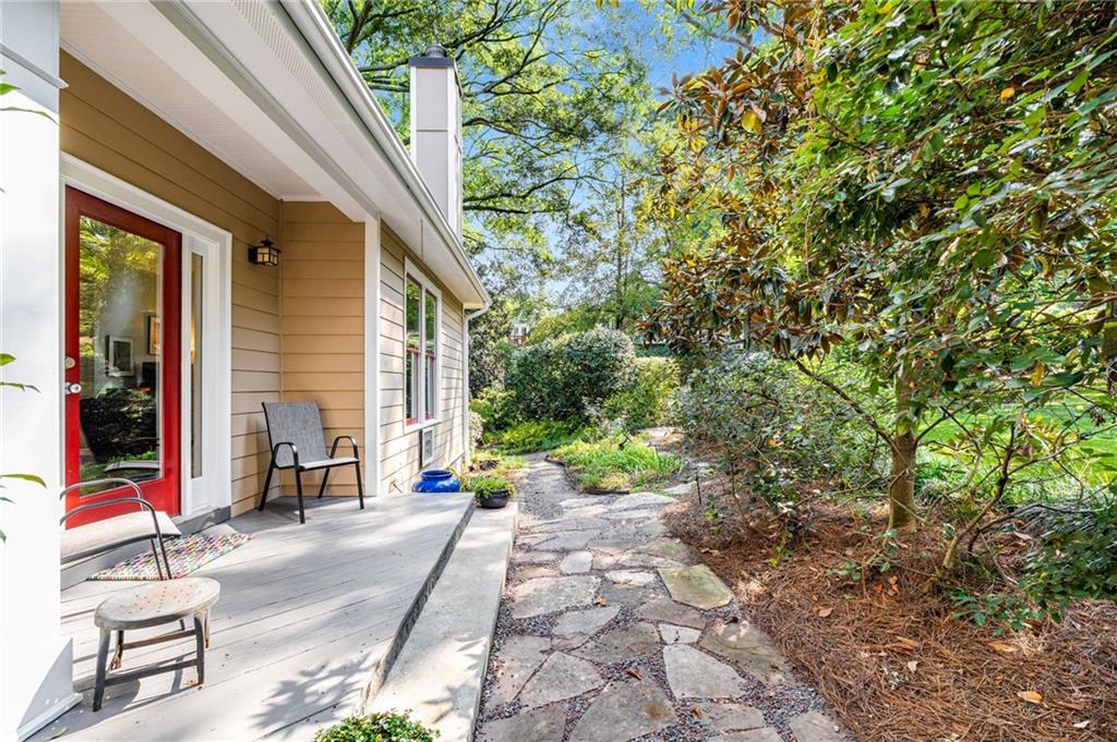 192 Gibson Street Southeast, Unit B Atlanta, GA 30316 - Photo 5 of 67