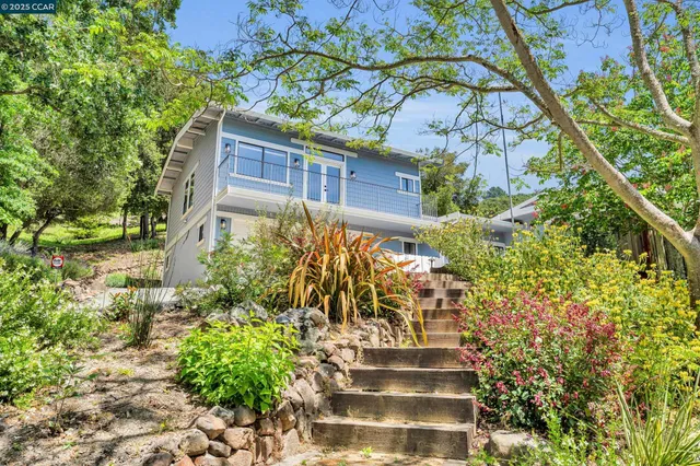 a view of statue in a garden