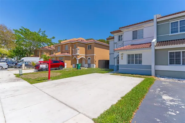 $2,800 | 26309 Southwest 136th Place, Homestead, FL 33032