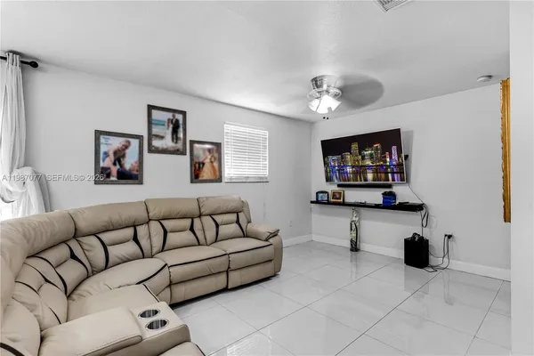 $2,800 | 26309 Southwest 136th Place, Homestead, FL 33032