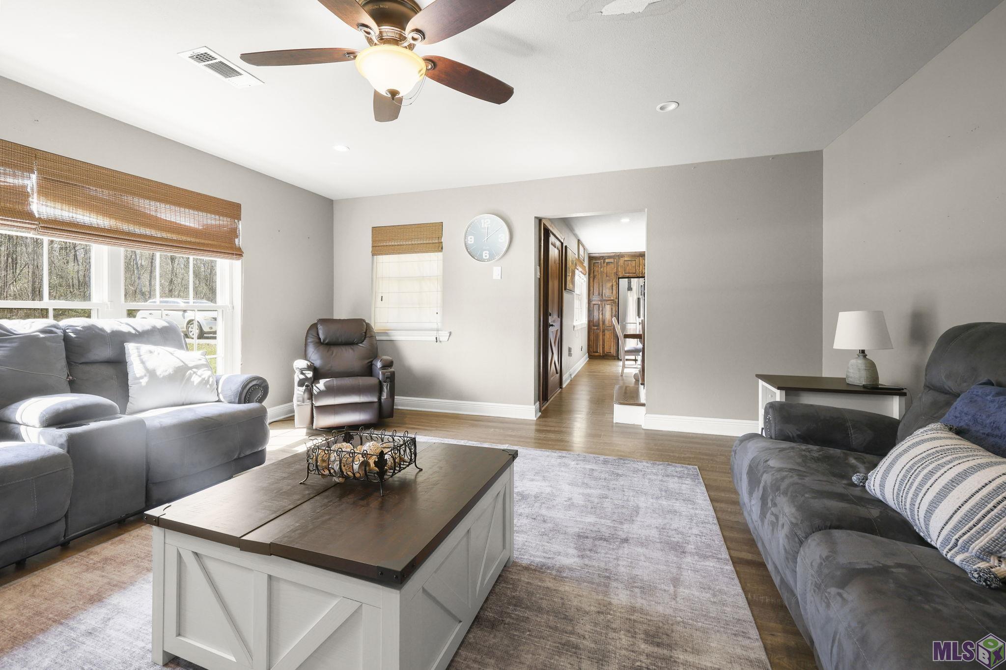 45340 Gold Place Road St. Amant, LA 70774 - Photo 3 of 28