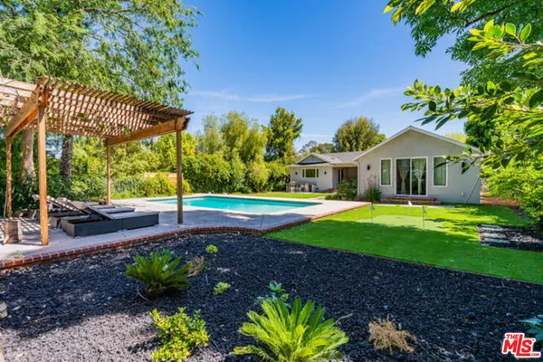 $12,700 | 5907 Jumilla Avenue, Woodland Hills, CA 91367