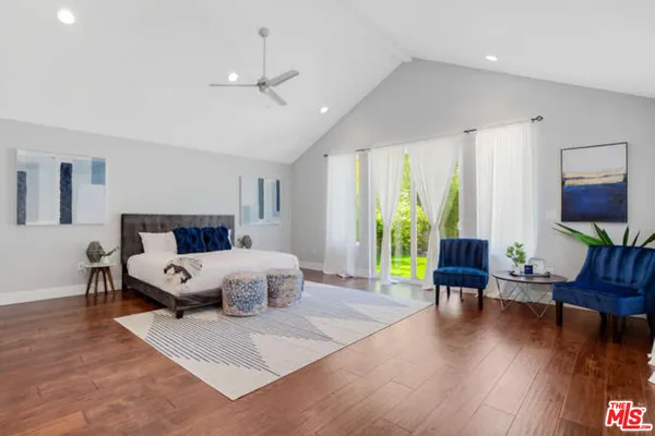 $12,700 | 5907 Jumilla Avenue, Woodland Hills, CA 91367