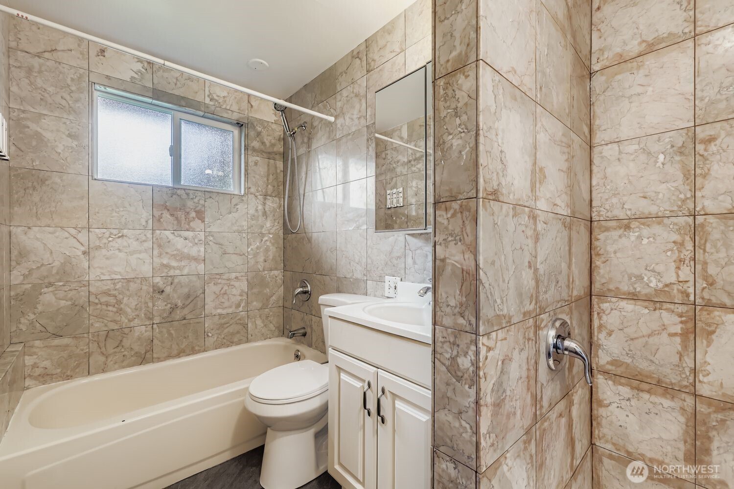 5031 158th Street Southwest Edmonds, WA 98026 - Photo 14 of 17 a bathroom with a toilet and a bathtub