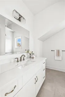 $1,350,000 | 21 Bradford Street, Unit 2, Bristol, RI 02809