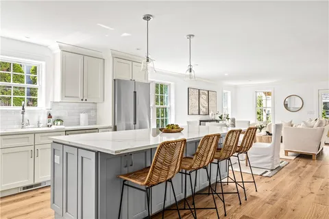 $1,350,000 | 21 Bradford Street, Unit 2, Bristol, RI 02809