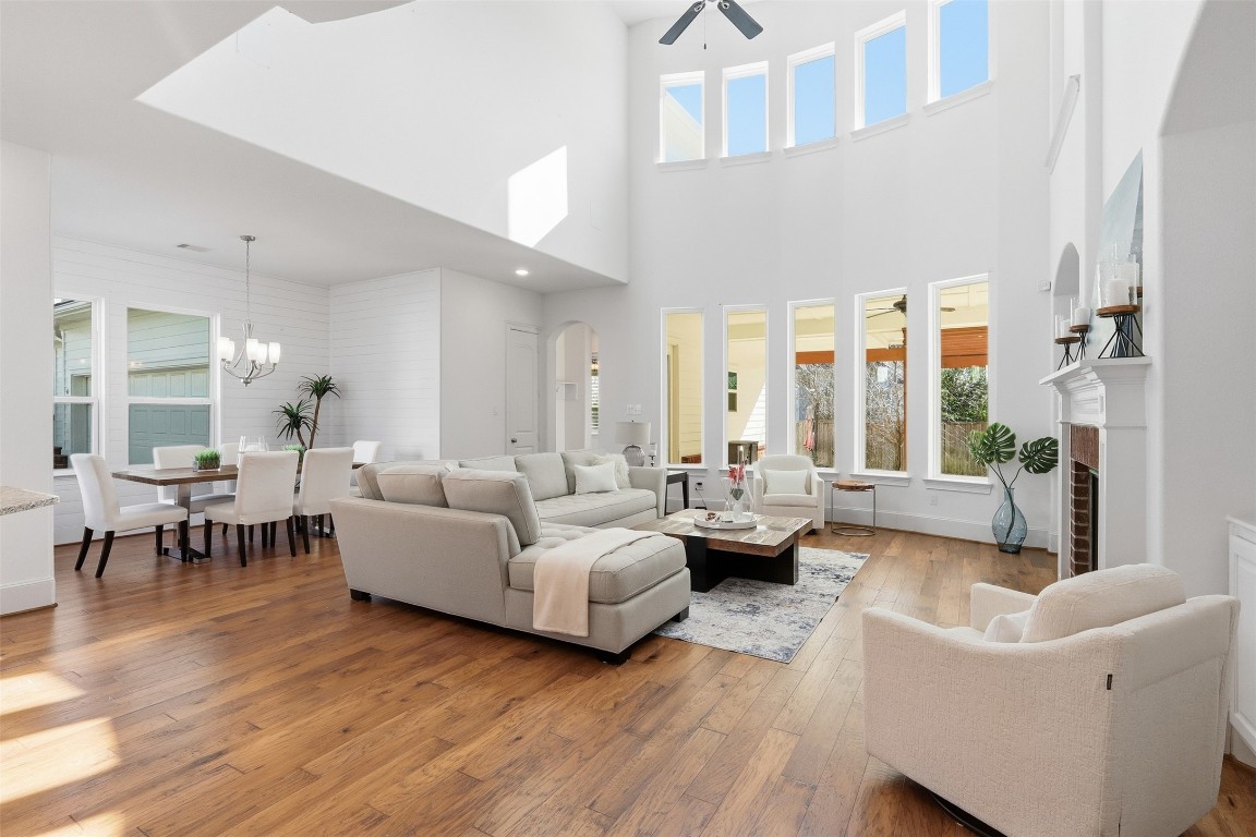 66 North Thatcher Bend Circle Spring, TX 77389 - Photo 18 of 50 Living Room