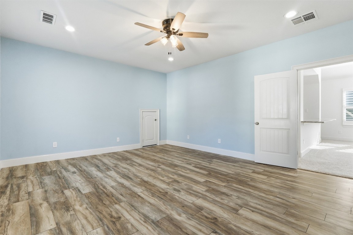 66 North Thatcher Bend Circle Spring, TX 77389 - Photo 34 of 50 Bonus Room