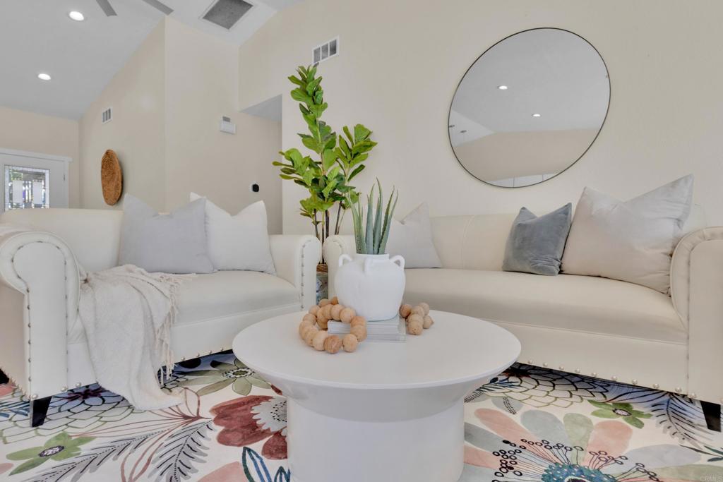 11033 Hillcreek Road Santee, CA 92071 - Photo 15 of 66