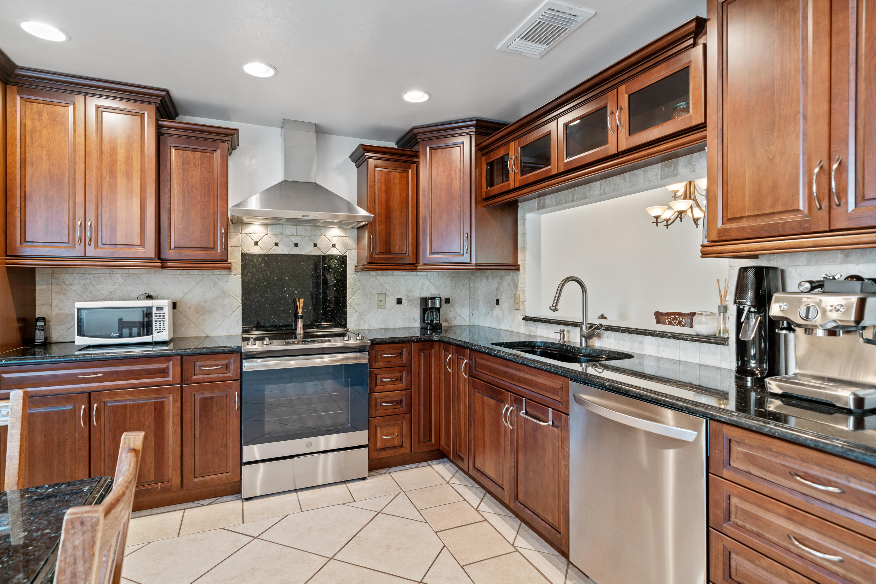 179 Raintree Trail Jupiter, FL 33458 - Photo 13 of 24 _DSC3140