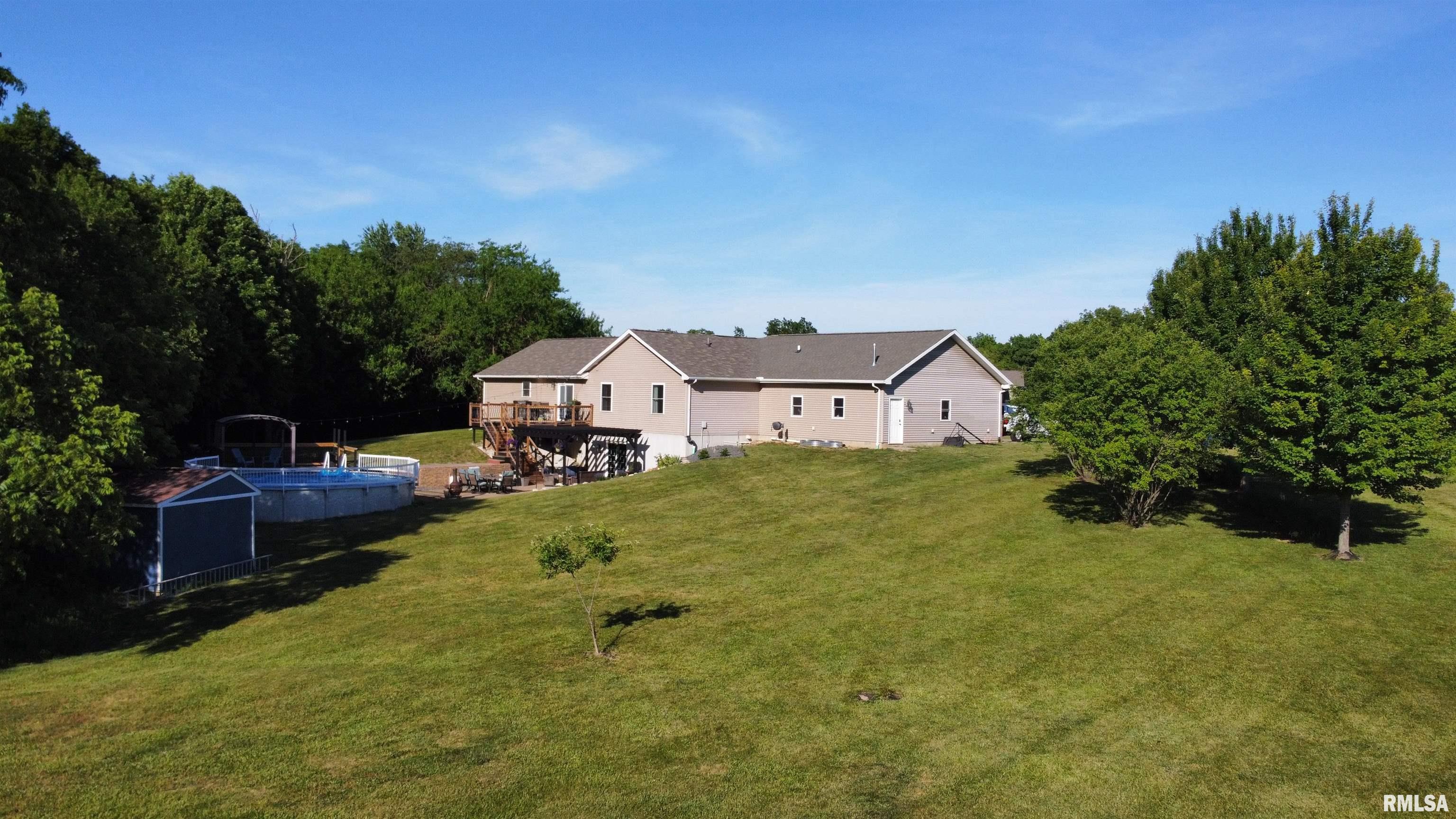 324 Casey Road Farmington, IL 61531 - Photo 7 of 8