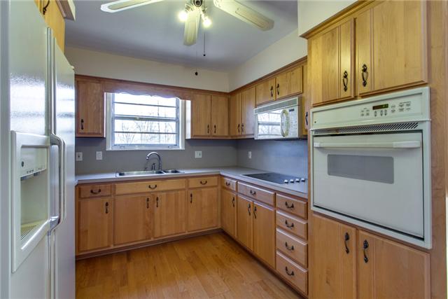 8404 Russell Road Nashville, TN 37221 - Photo 6 of 18 Gallery Image 6