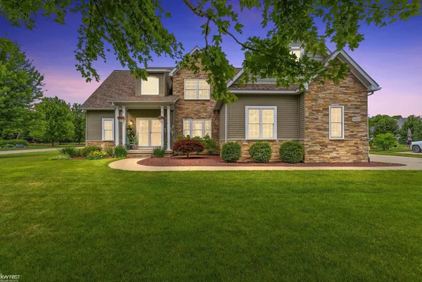 $679,900 | 16432 Silver Landings Drive, Fenton, MI 48430