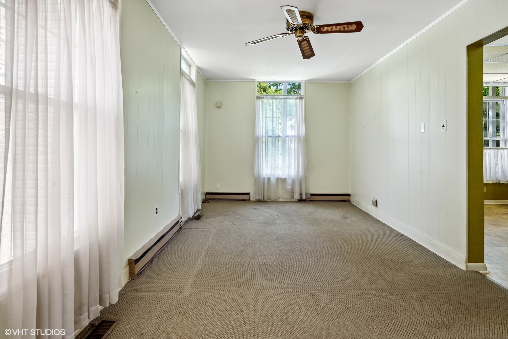 5733 North Ridge Avenue Chicago, IL 60660 - Photo 5 of 29 Gallery Image 5