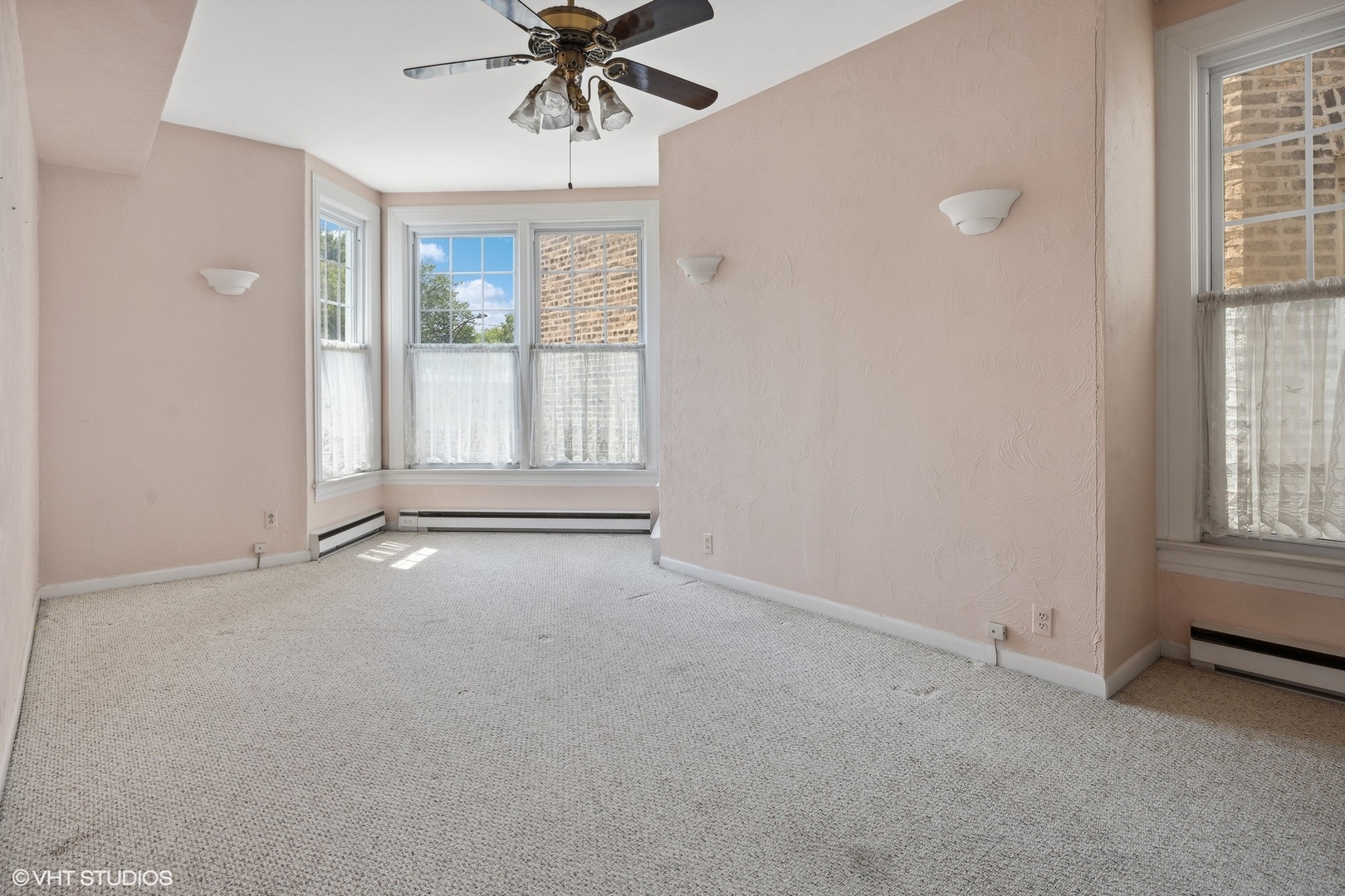 5733 North Ridge Avenue Chicago, IL 60660 - Photo 7 of 29 Gallery Image 7