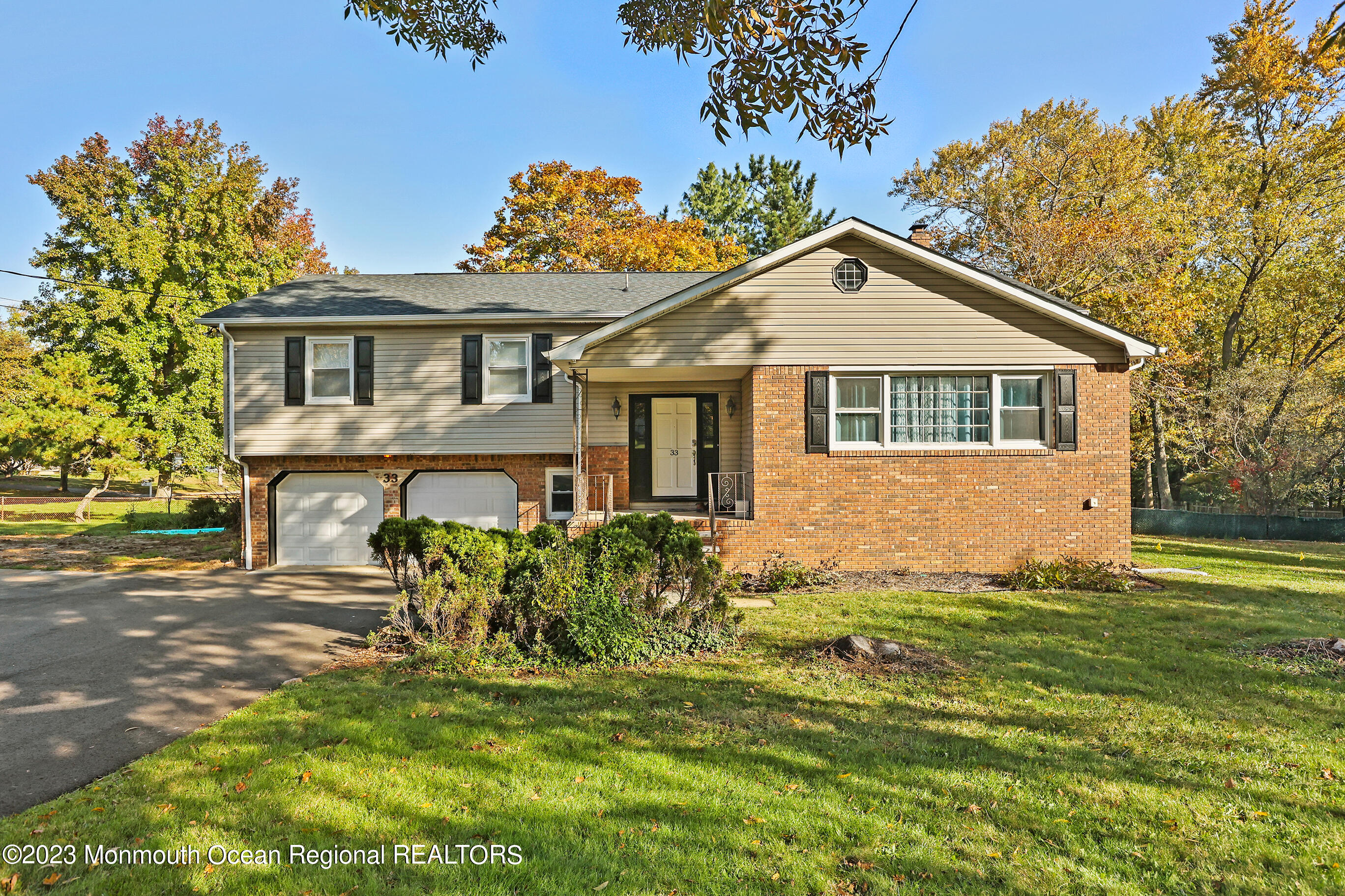33 Hidden Stream Road Freehold, NJ 07728 - Photo 3 of 19 8v7a0853