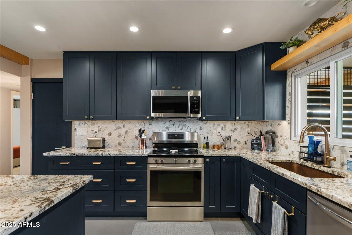 8498 East Chaparral Road Scottsdale, AZ 85250 - Photo 17 of 51 17-Kitchen