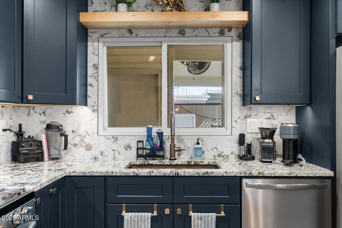 8498 East Chaparral Road Scottsdale, AZ 85250 - Photo 18 of 51 18-Kitchen