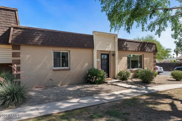$3,295 | 8498 East Chaparral Road, Scottsdale, AZ 85250