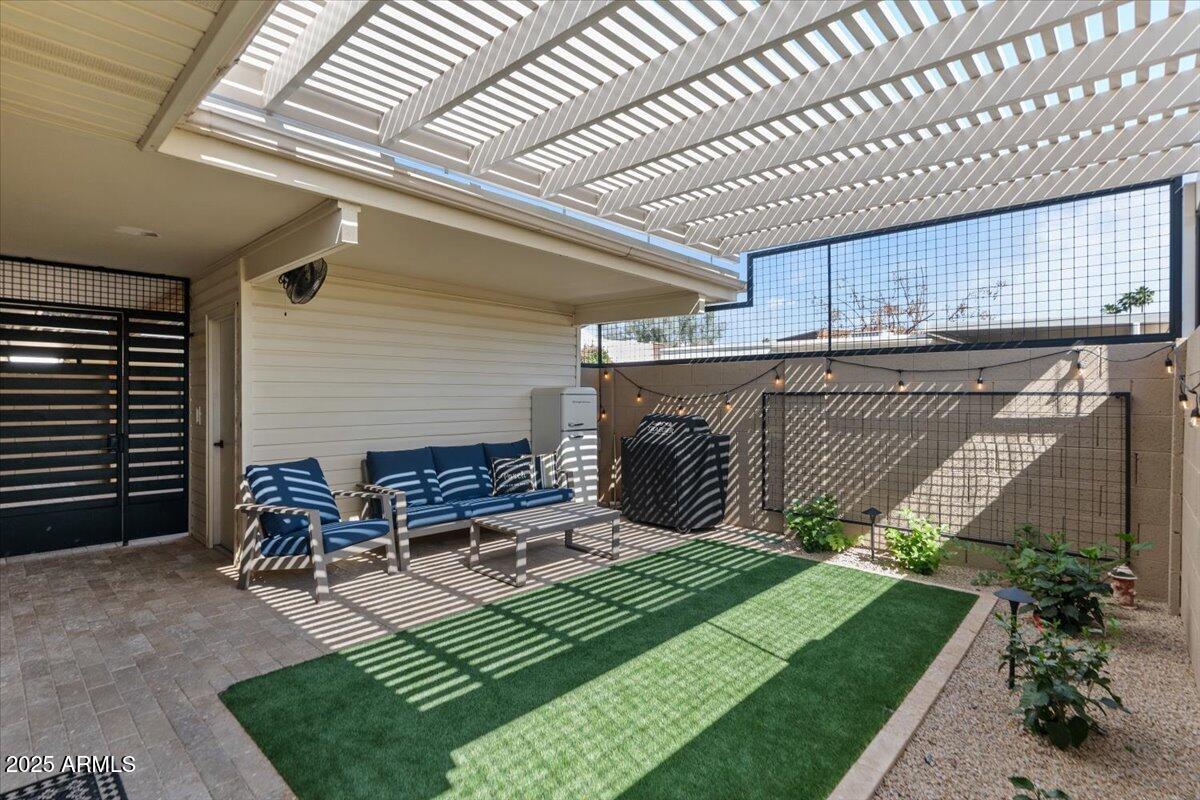 8498 East Chaparral Road Scottsdale, AZ 85250 - Photo 39 of 51 39-Back patio