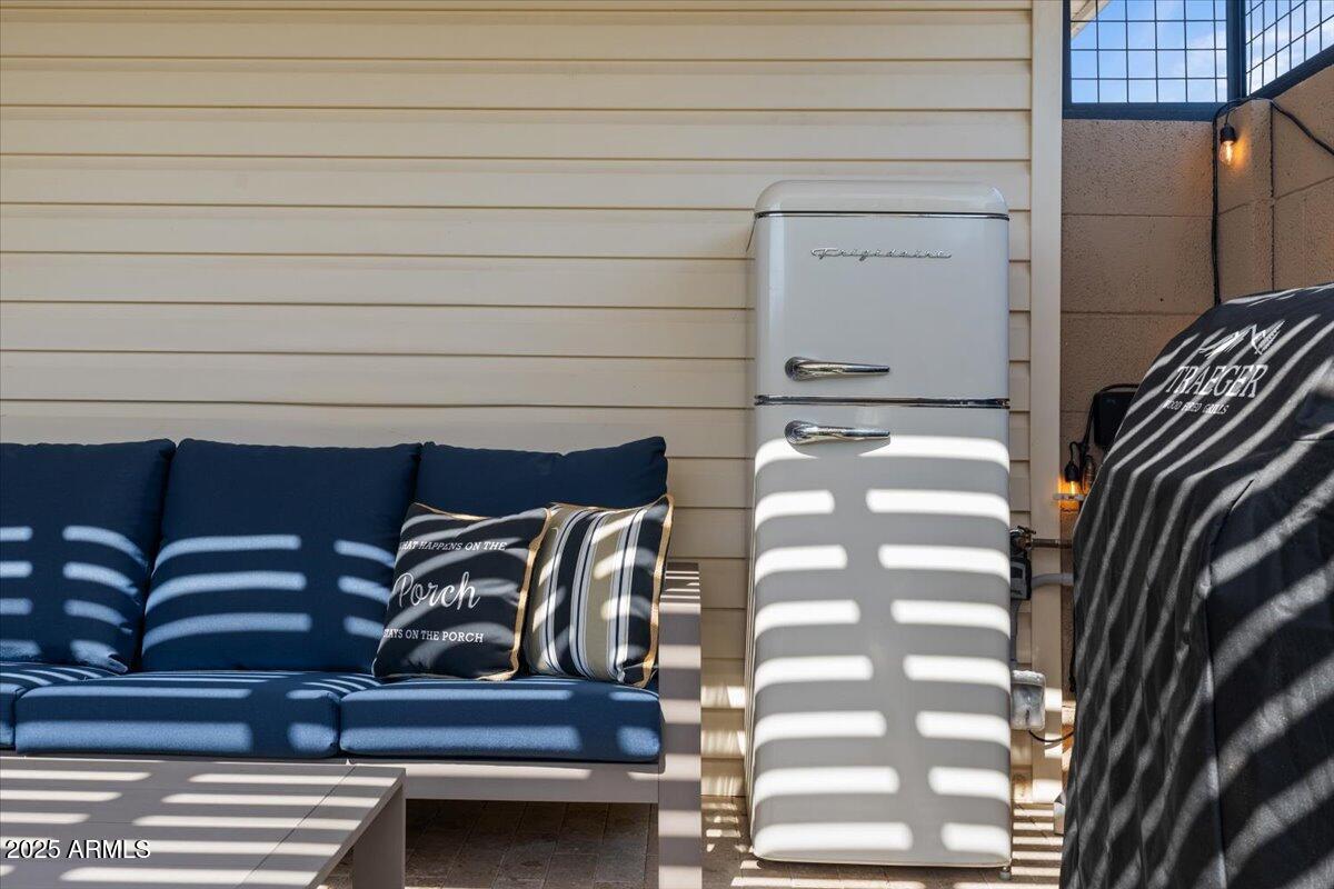 8498 East Chaparral Road Scottsdale, AZ 85250 - Photo 41 of 51 41-Back patio
