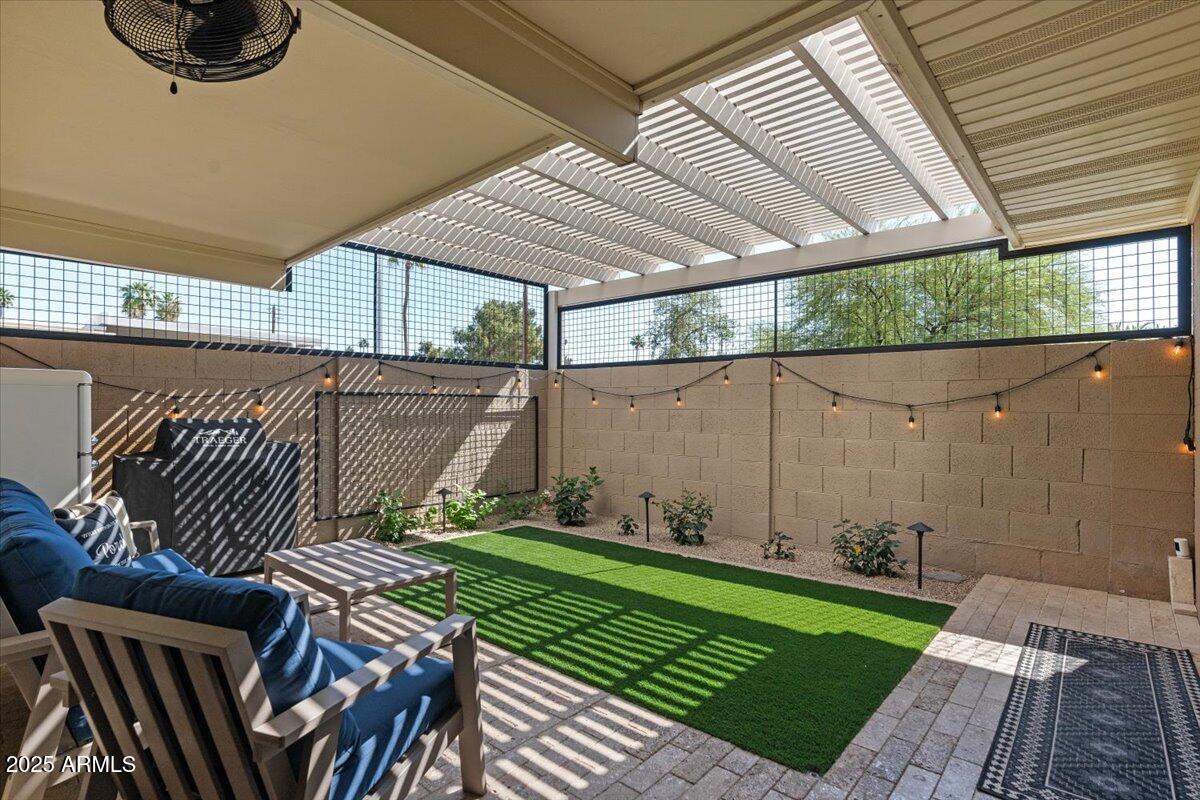 8498 East Chaparral Road Scottsdale, AZ 85250 - Photo 44 of 51 44-Back patio