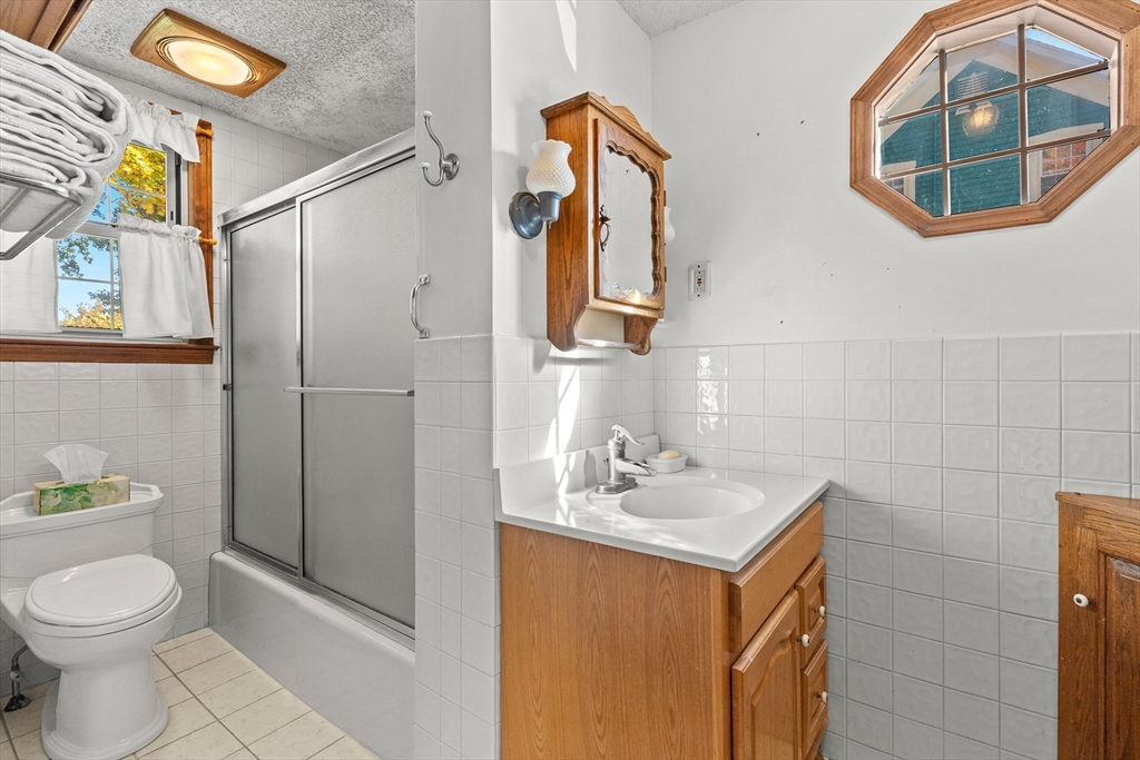 46 Stone Street Beverly, MA 01915 - Photo 16 of 37 Gallery Image 16