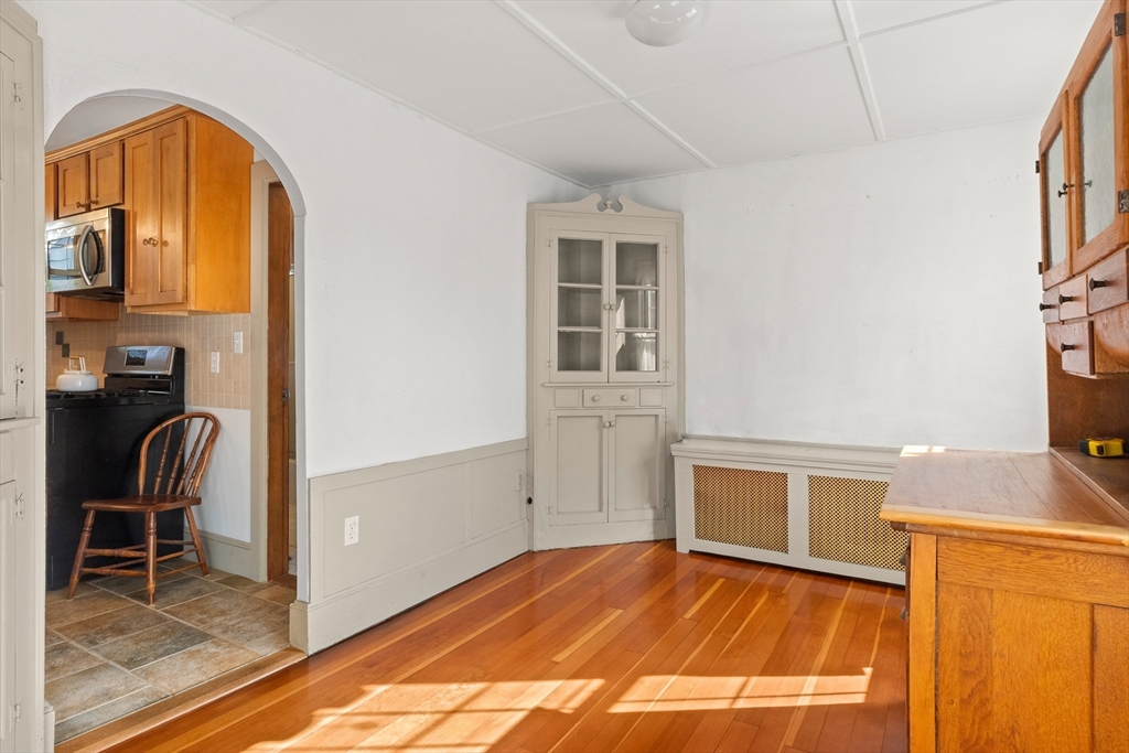 46 Stone Street Beverly, MA 01915 - Photo 17 of 37 Gallery Image 17